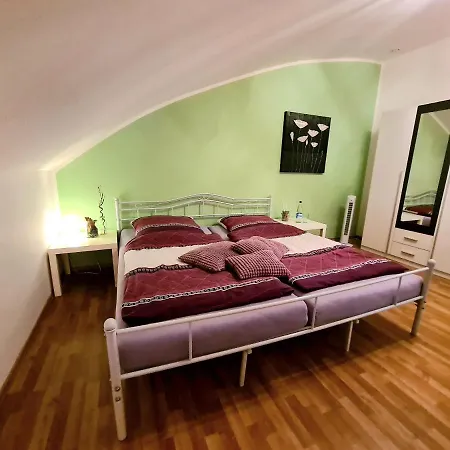 Moderne Ferien- & Business-penthouse-wohnung -grace Jones- Nahe Frankfurt 아파트 Kahl am Main